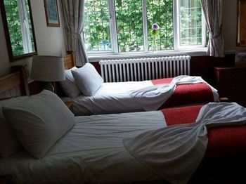 The Swan Pub 3* Isleworth